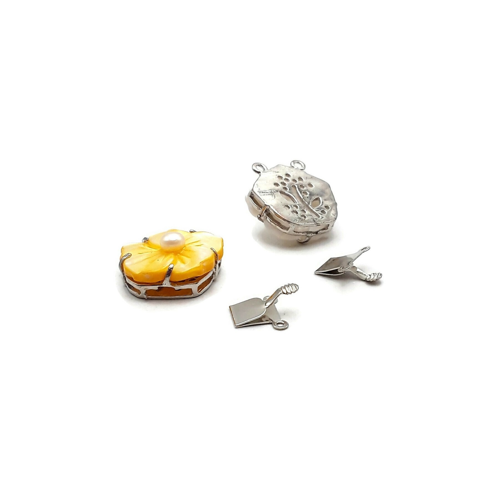 Flower Shell Clasp Connector w/Pearl Center White/Blue/Yellow 21x28mm Per Piece