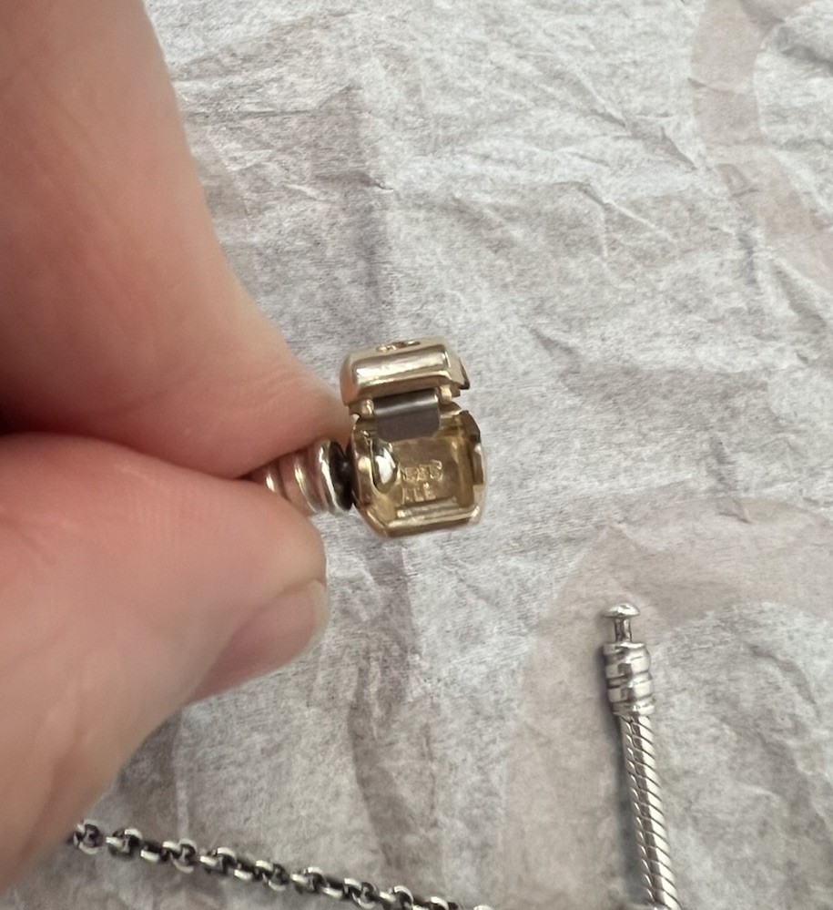 authentic pandora bracelet with charms – Retired – RARE – pre owned Two Tones