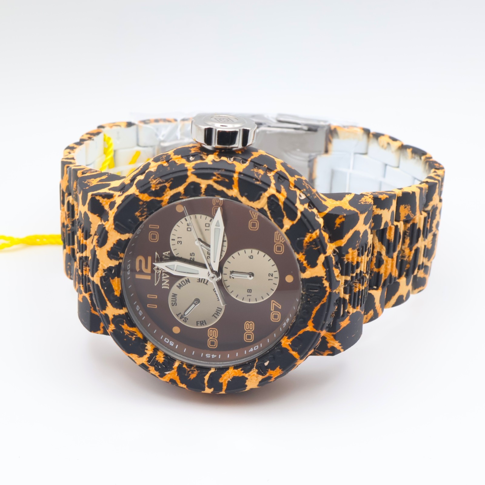 Invicta Pro Diver LEOPARD NeoArt Flux 52mm Aqua Plating Quartz Men’s Watch