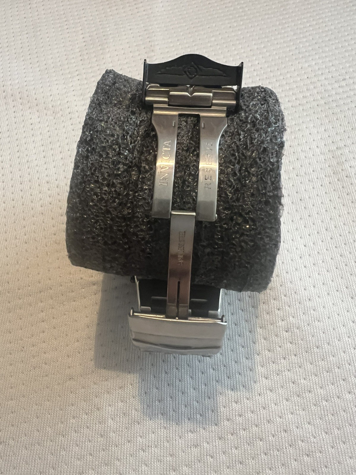 Invicta Sea Hunter Men Model 34591 – Men’s Watch Quartz (Very nice, Rare Watch)