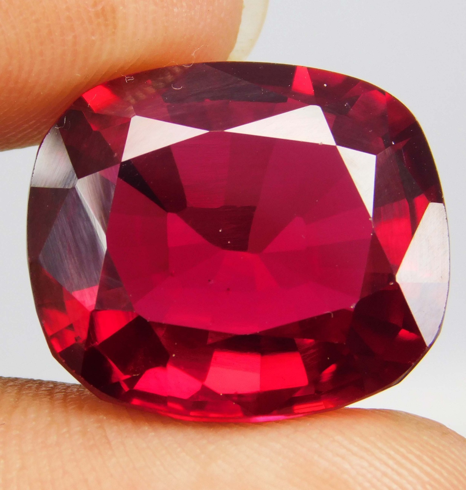 Certified 26.75 Ct Natural Burma Pigeon Blood Red Ruby Outstanding Color Gem