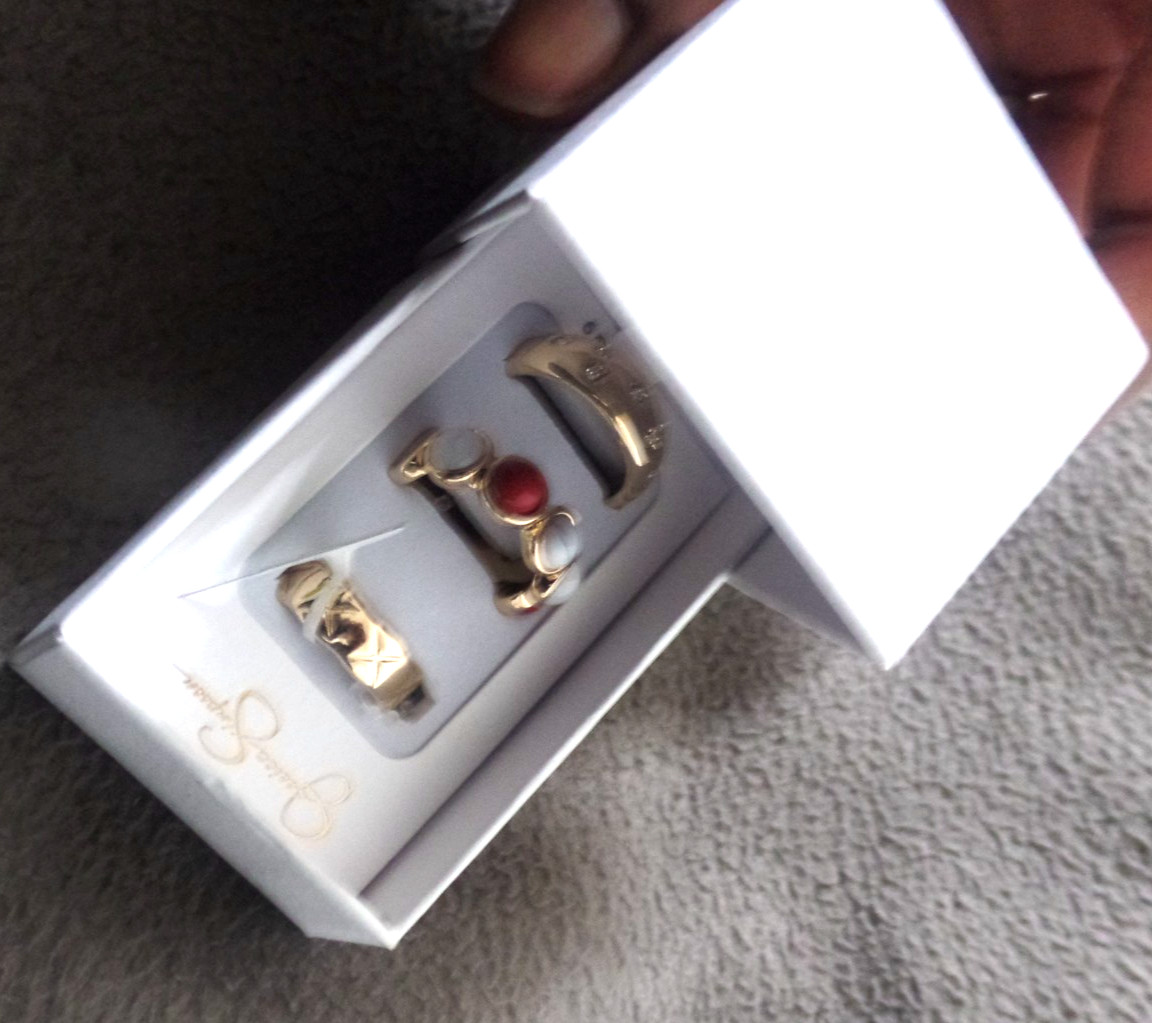 JESSICA SIMPSON, 3 GOLD TONE RINGS, SIZES 7, 8 & 9, BRAND NEW IN BOX