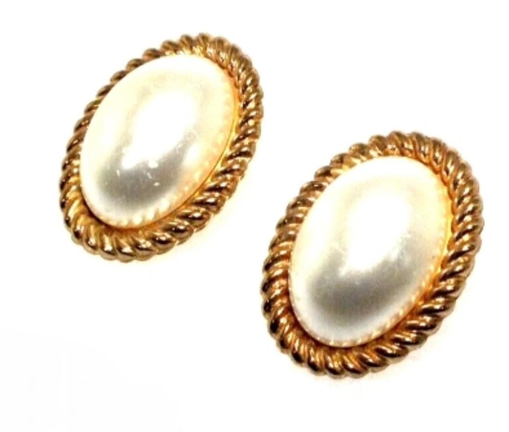 9CT SOLID GOLD PEARL EARRINGS VINTAGE BEAUTIFUL 375, 3.6 GRAMS