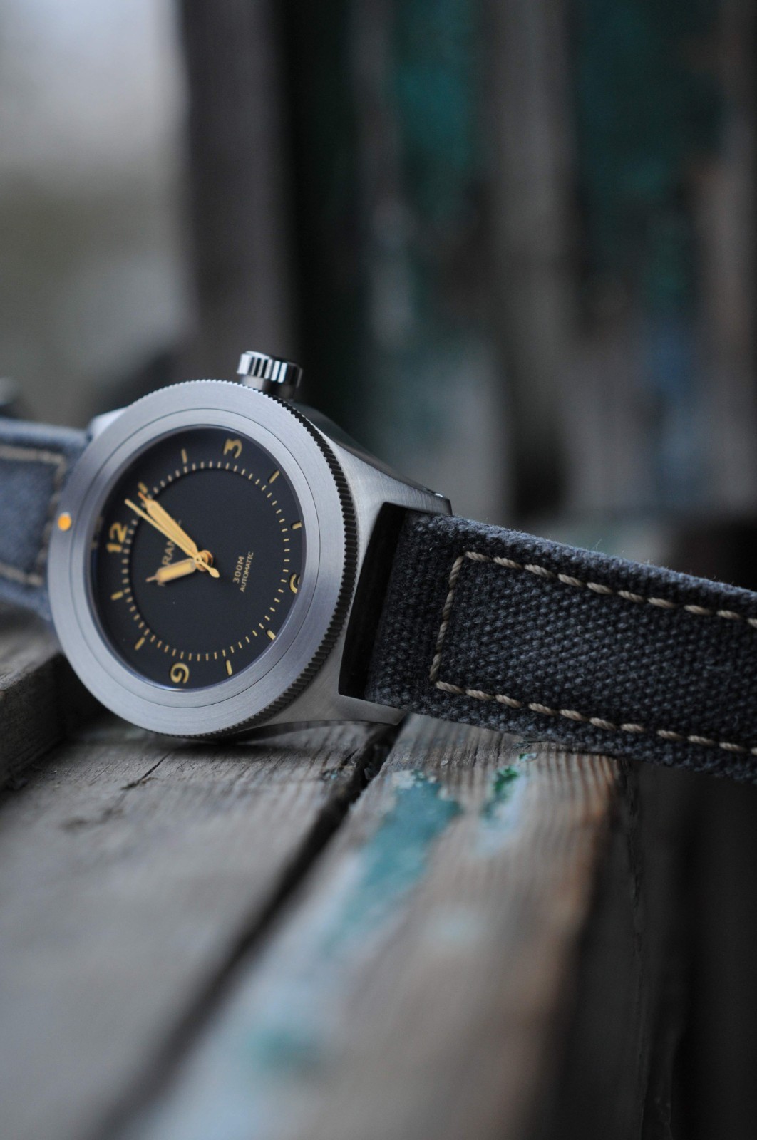 24/22 Distressed Black handmade rolled canvas watch strap Ready-Made US-DutyPaid