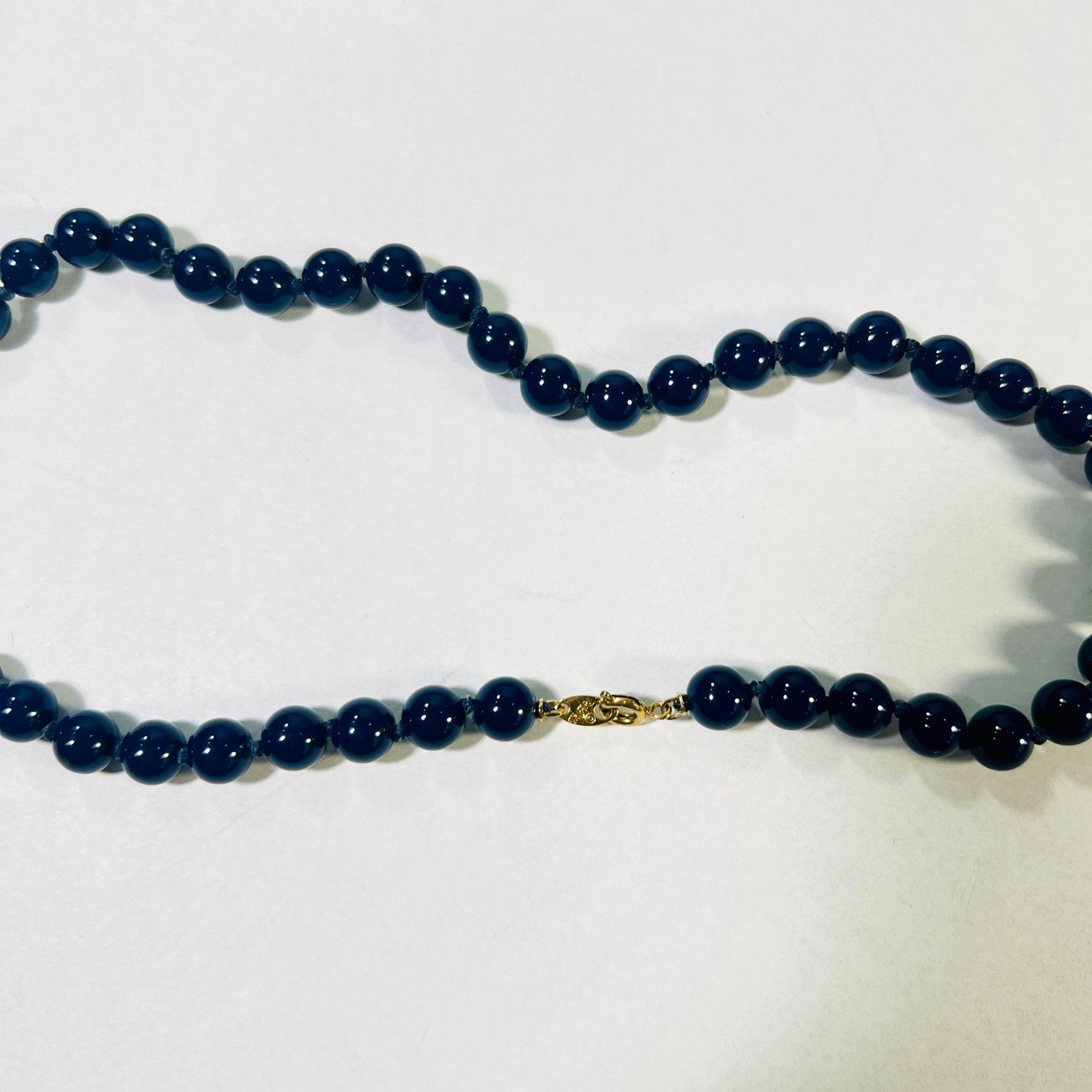 Vintage Trifari Beaded Choker Necklace 15.5″ Navy Blue Lucite 8mm Knotted Signed