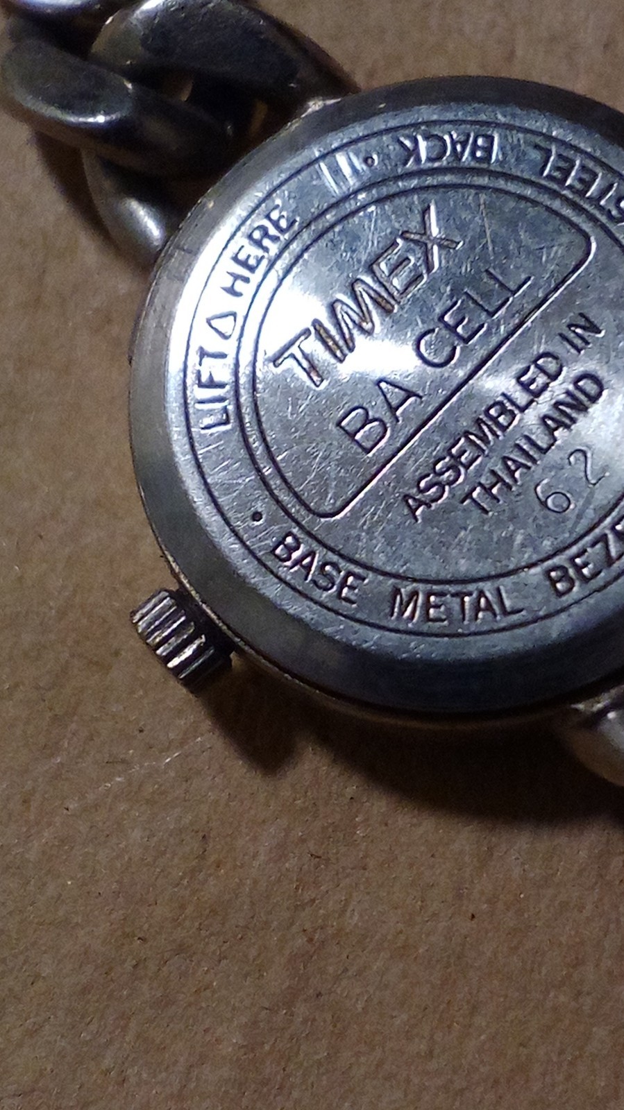 Timex Quartz Analog Wristwatch Silver Metal Bracelet White Dial Dot Indexes
