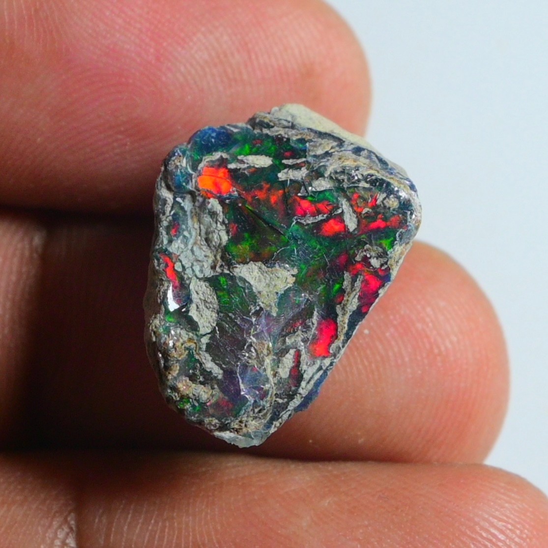 9.45 Ct Smooth White Ethiopian Opal Rough, Ideal for Jewelry – Smoked Opal Raw