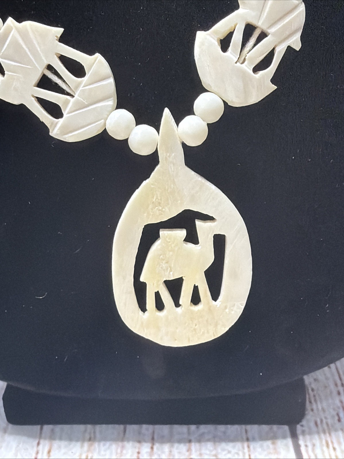 Estate Jewelry Hand Carved Camels With Camel Pendant(E)