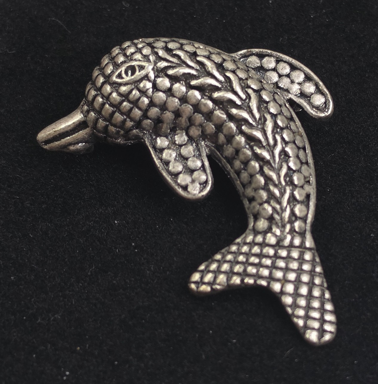 Silver Tone Metal Dolphin Brooch Pin Sea Life Theme No Stones