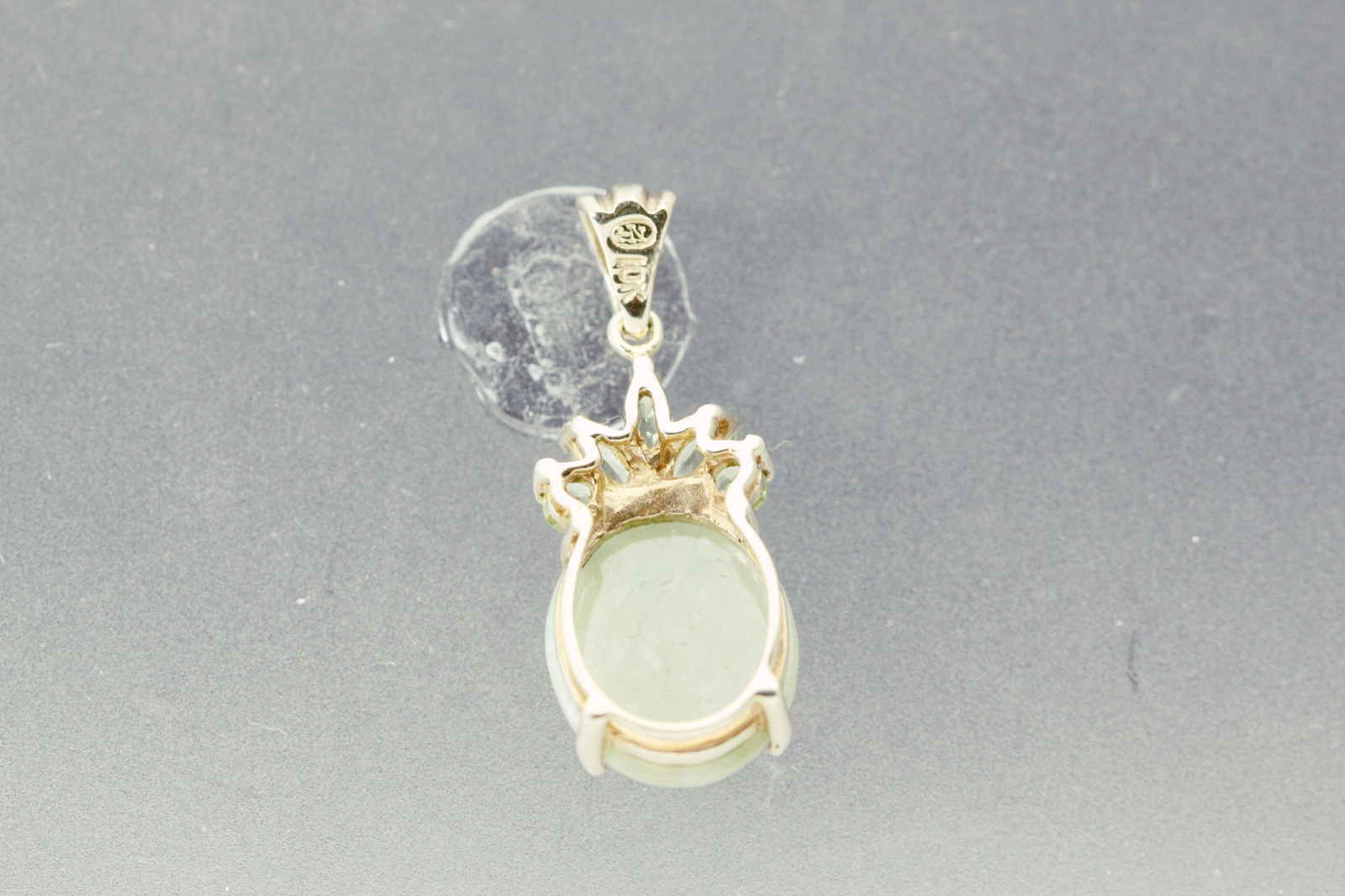 10k Yellow Gold Green Cabochon Stone with Accents Pendant 2 Grams (PEN9932)