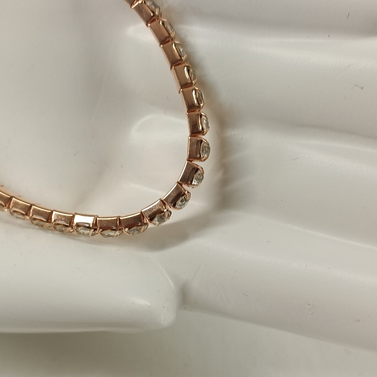Women’s Elastic Crystal. Bracelet One Size Rose Gold Fashion Jewelry