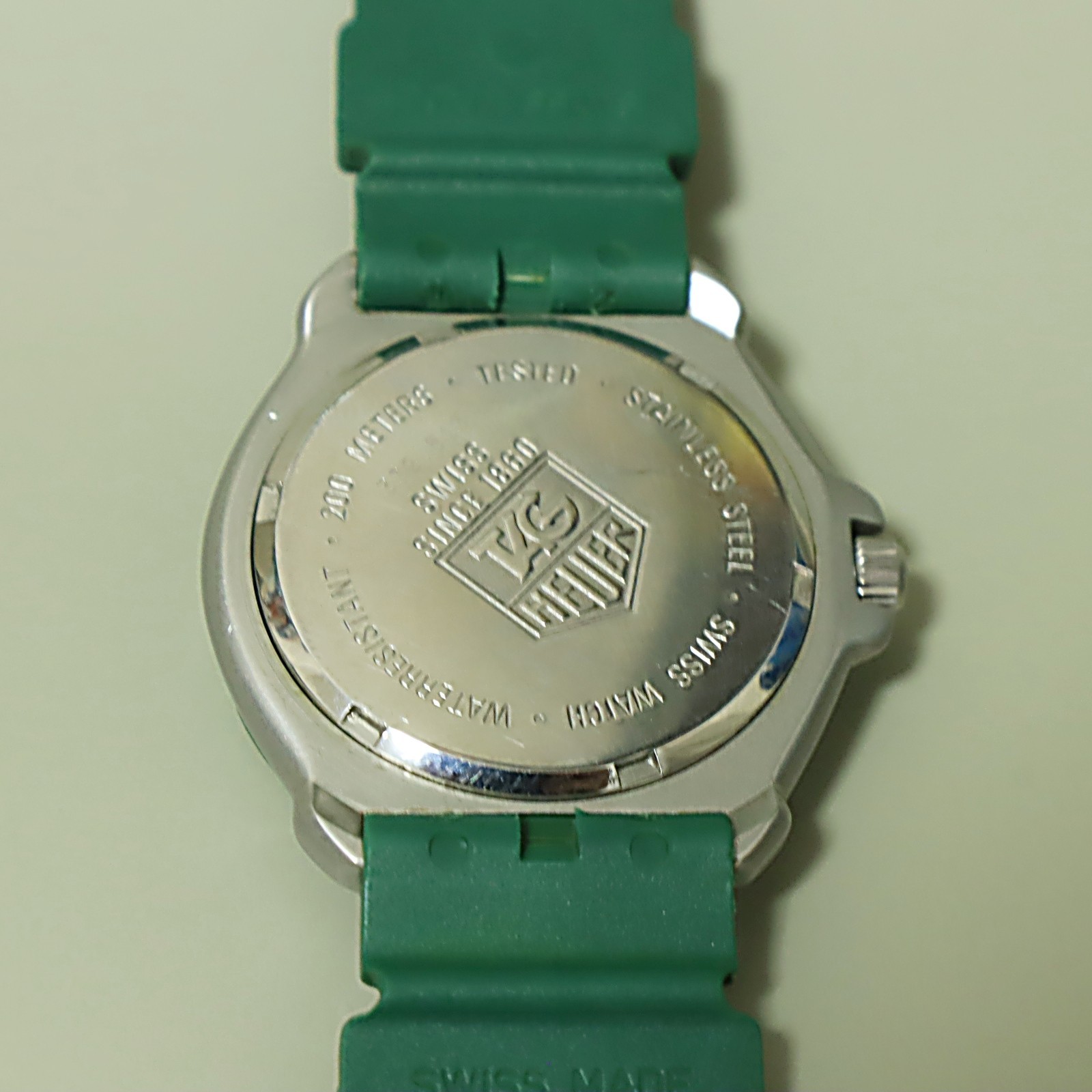 *MINT* TAG Heuer Formula 1 Professional 372.513 Green 35mm Mens Quartz Watch