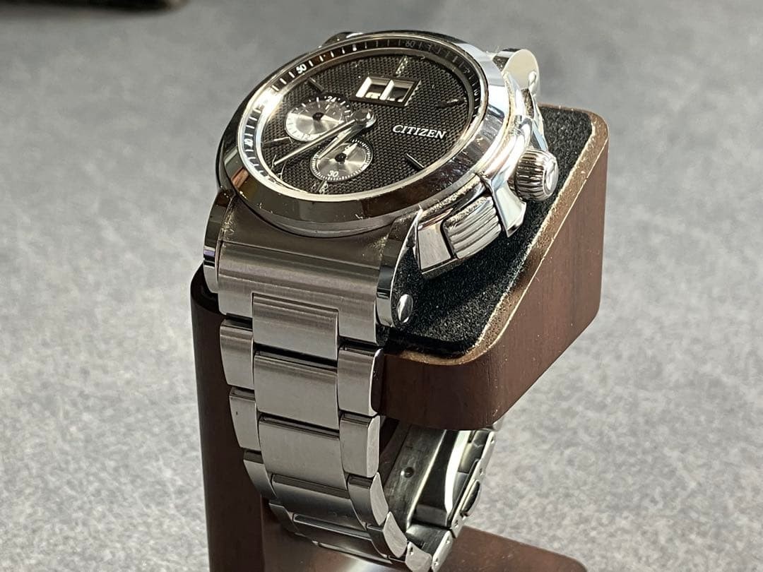 Citizen Series 8 Big Date CND72-0031 Eco-drive Solar Watch