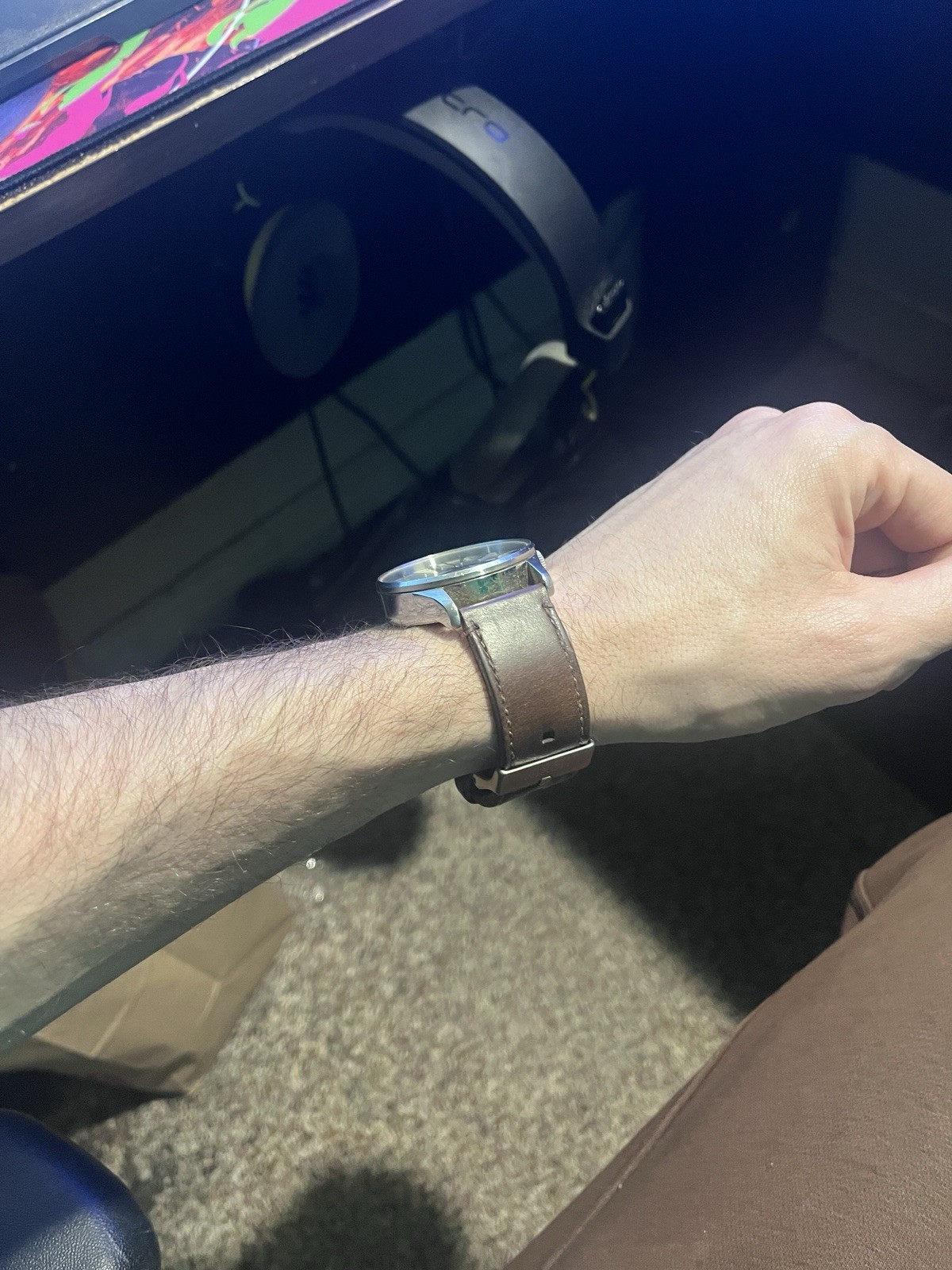 4 Nixon Watches!! Gold , Black , Brown , Green !
