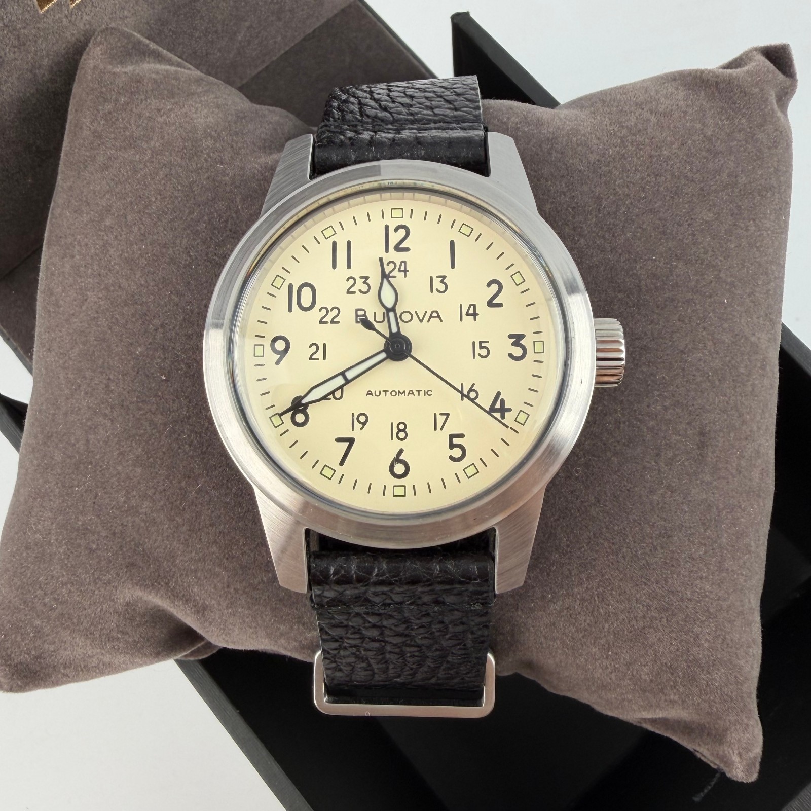 New Bulova Men’s Hack Automatic Watch Ivory Dial Leather Strap 96A246 38 mm