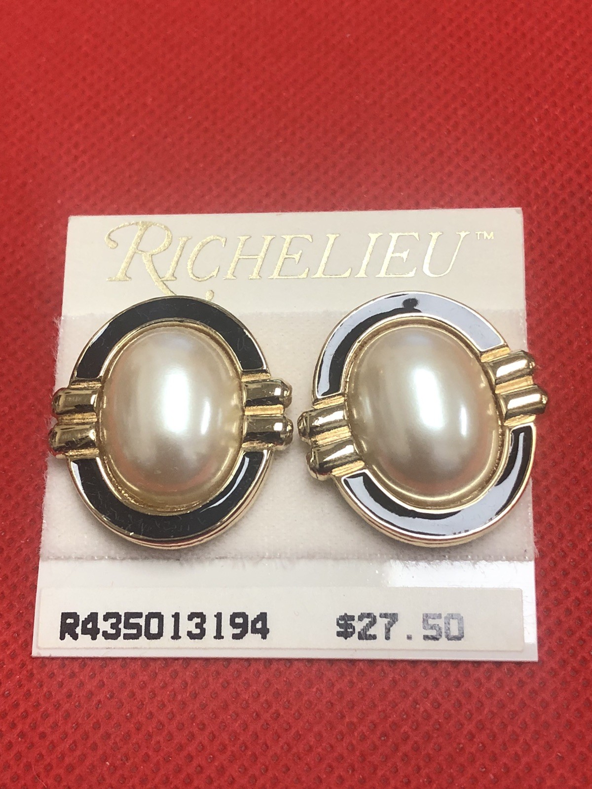 VTG NOS RICHELIEU GOLD TONE FAUX PEARLS BLACK ENAMEL STUD EARRINGS