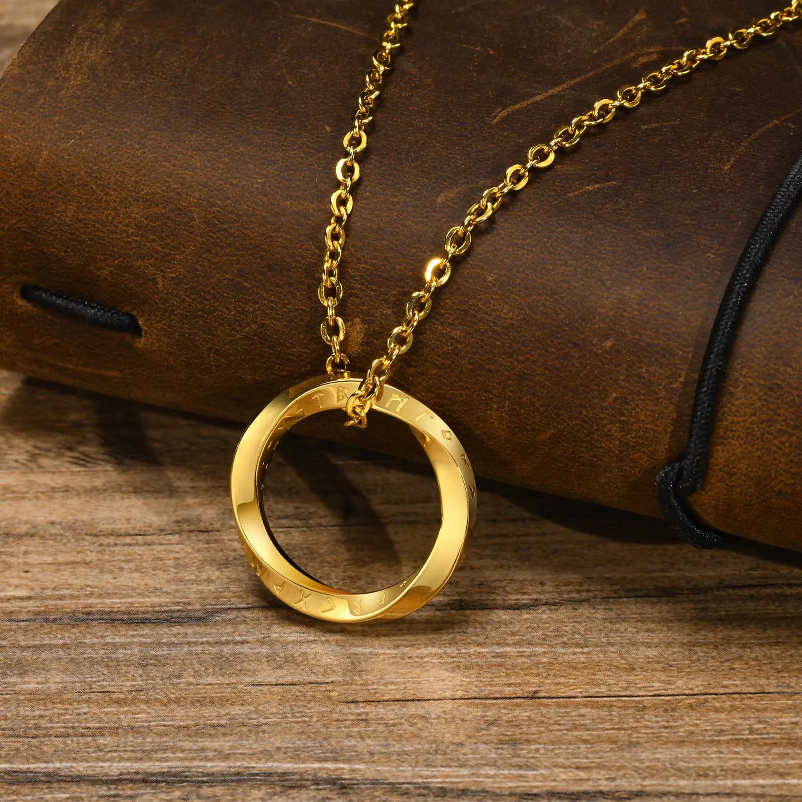 Mobius Pendant Necklace Stainless Steel Round Waterproof Symbol Chain Jewelry
