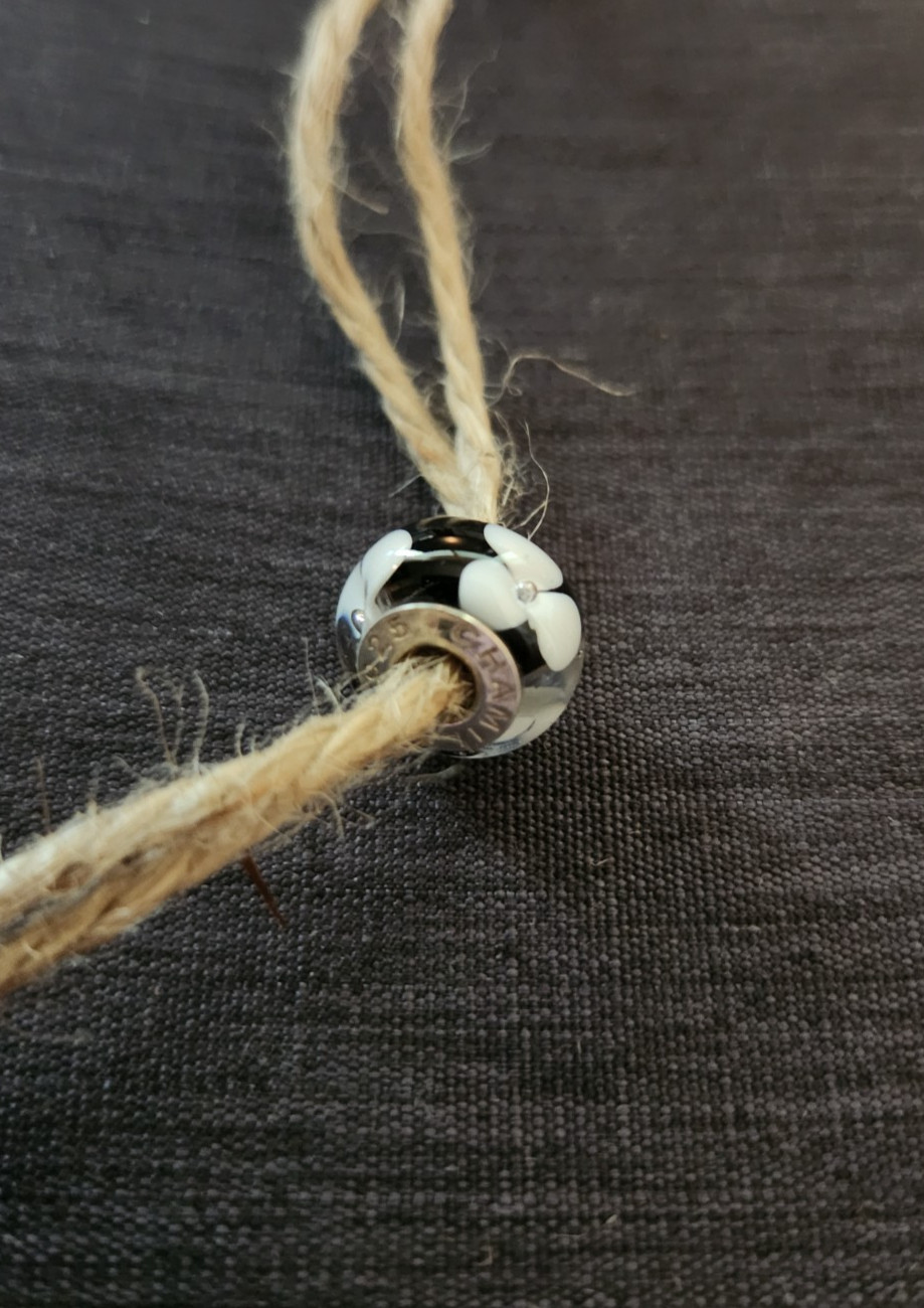 Chamilia Black & White Petals Murano Glass Sterling Silver Bead Charm OB-166 925