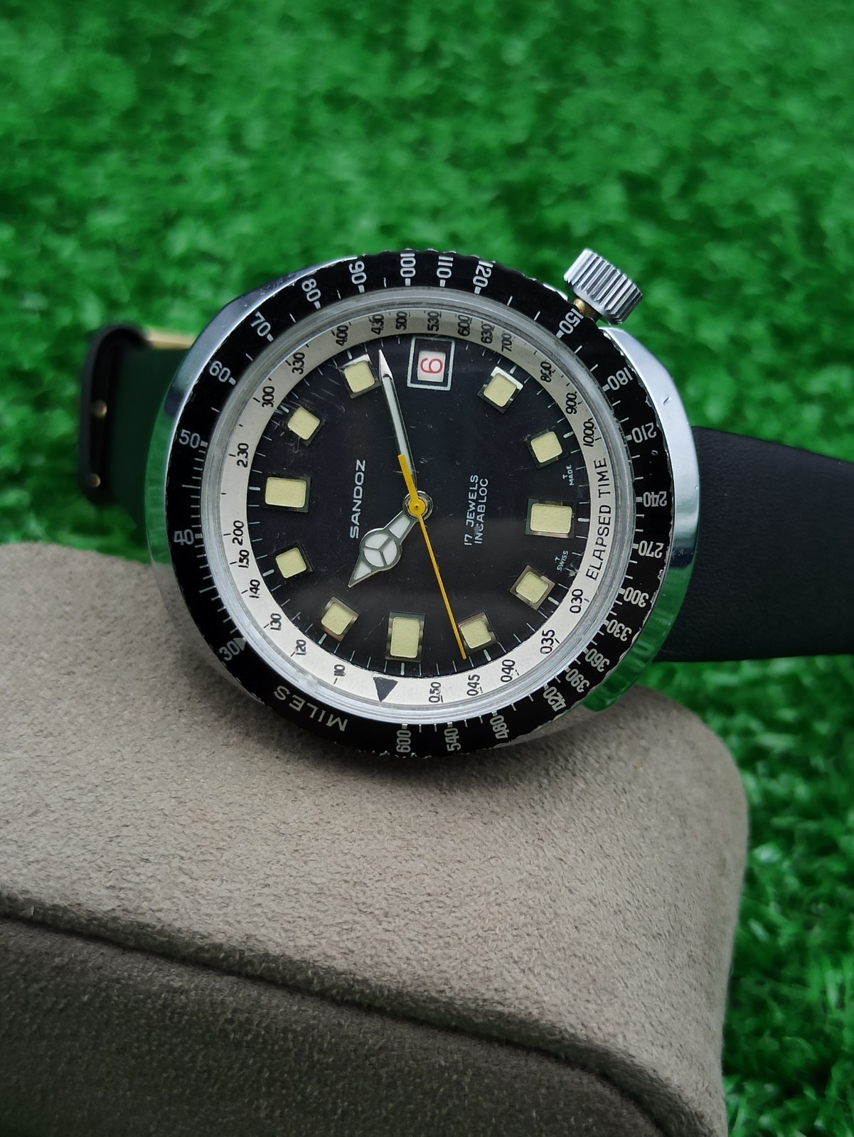 HYPER-RARE SANDOZ JUMBO DIVER BLACK WATCH MECHANICAL SWISS 1970s