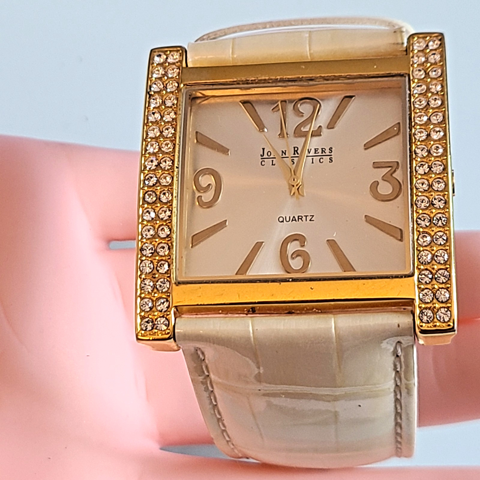 Joan Rivers Classics V377 (Lightning bolt symbol) Stainless Steel WATCH WORKS