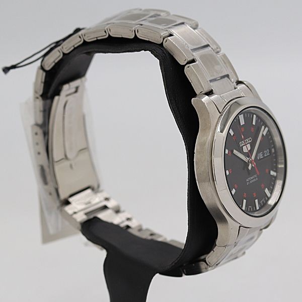 operational Seiko Seiko5 7S26 02J0 AT Automatic Black Dial Day Date Transparent