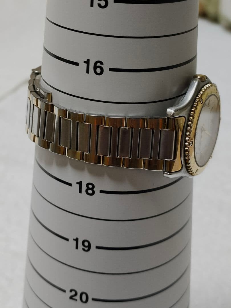 Aureole Quartz Black Dial Men Wristwatch