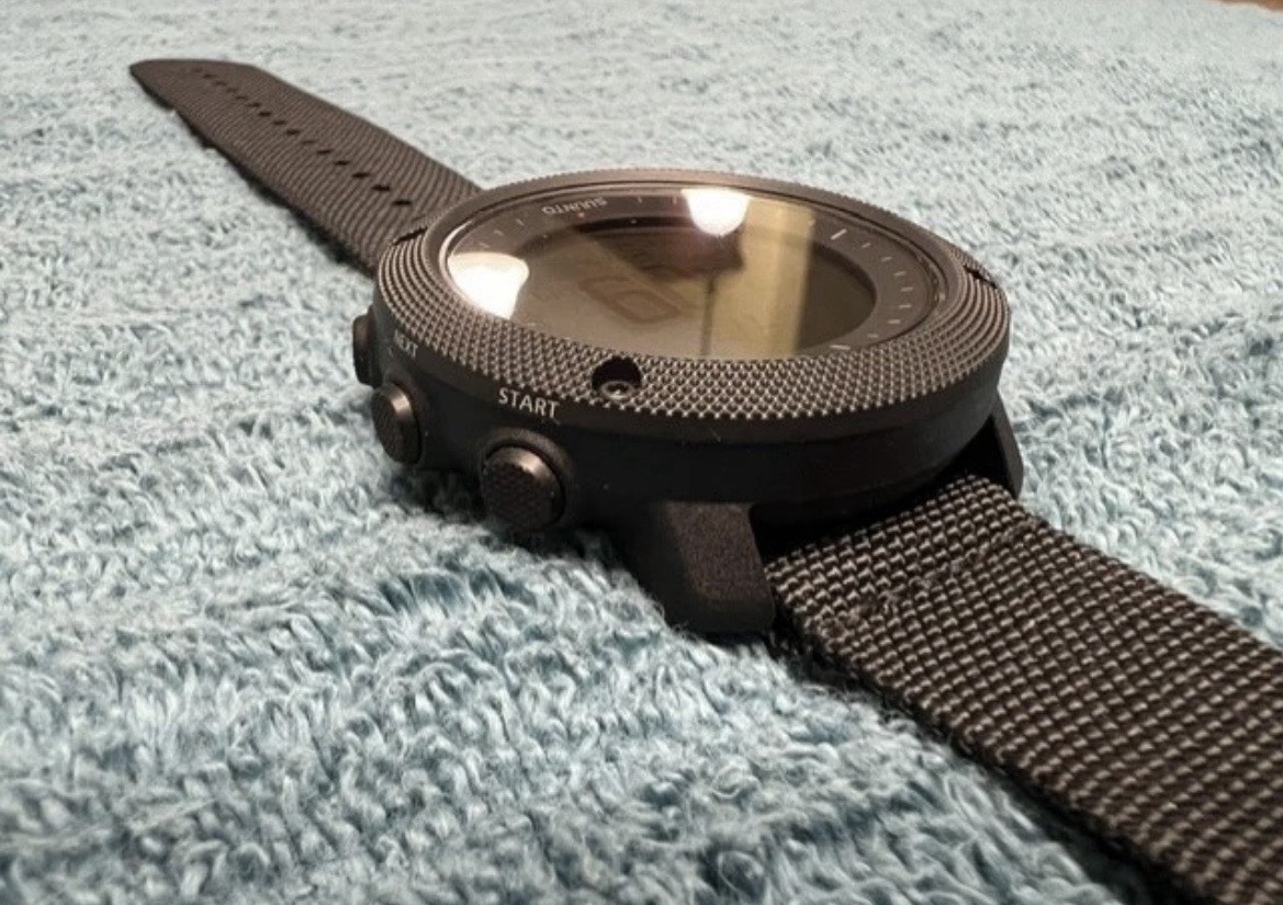 Suunto Traverse Alpha Stealth Smart Watch – GPS – Amazing Condition!