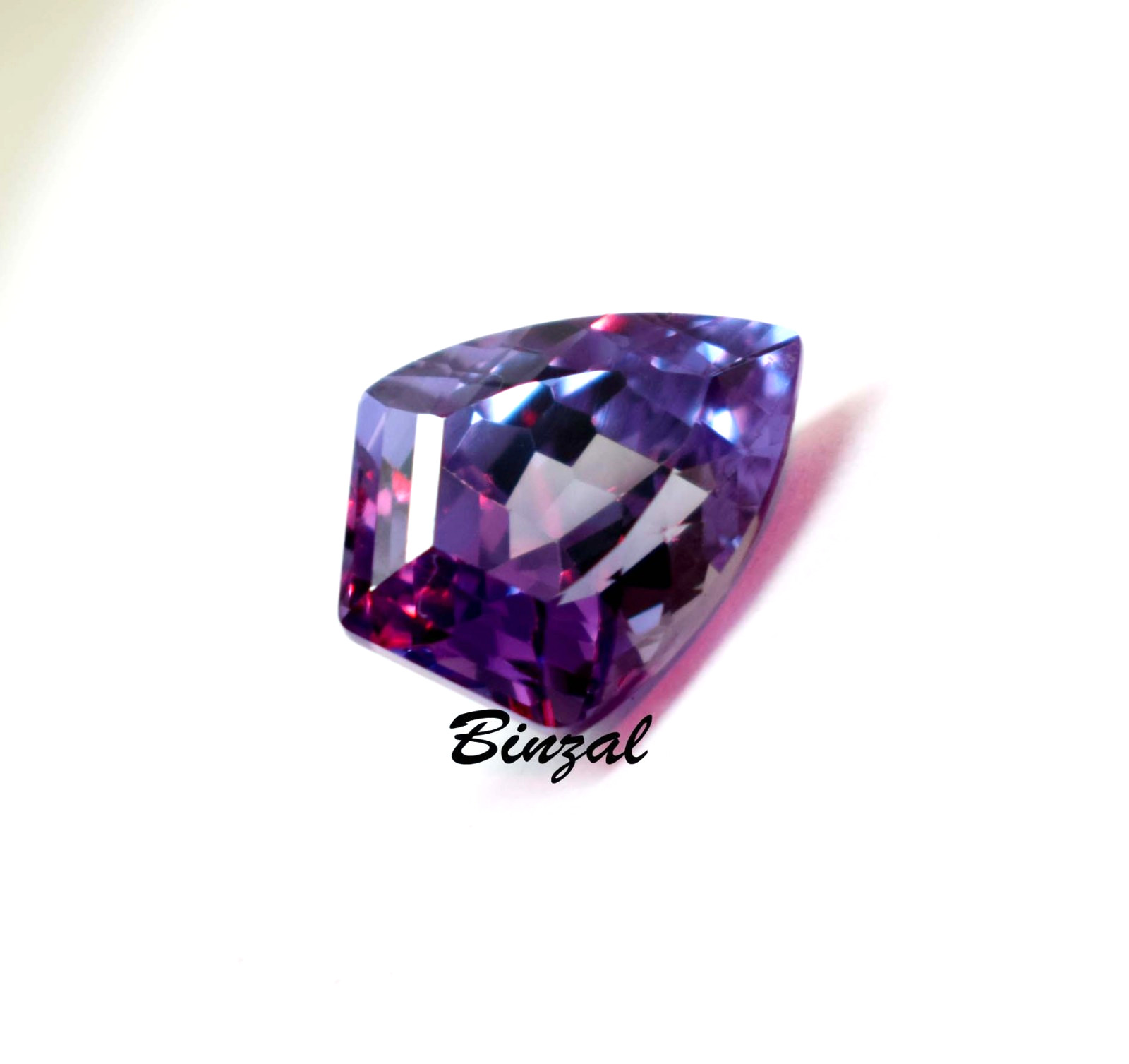10Ct Russian Rarest Cut Color Shift Alexandrite Fancy Cut 15x11x8mm Gemstone