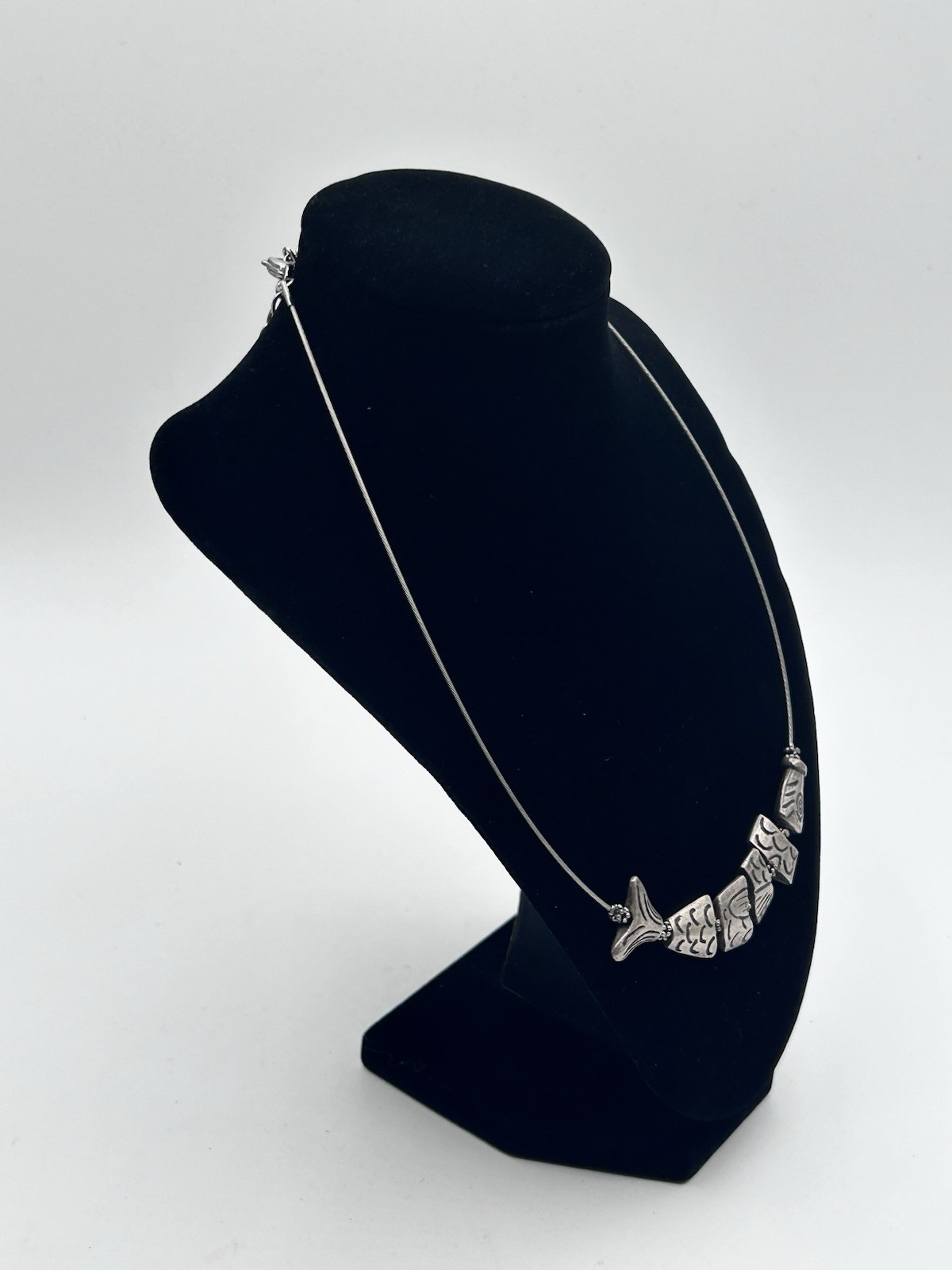Vintage Feifish Brand Segmented Fish Necklace Silvertone 7″-9″ Adjustable