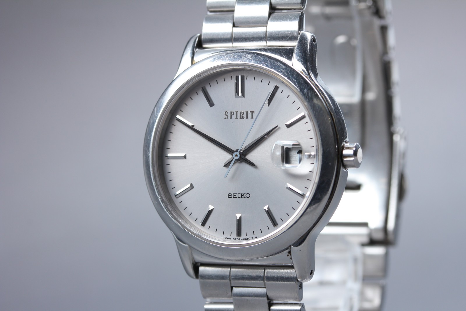 Vtg. [N MINT] SEIKO SPIRIT 5E32-6A40 Quartz Bracelet Day 34mm Men’s Watch JAPAN
