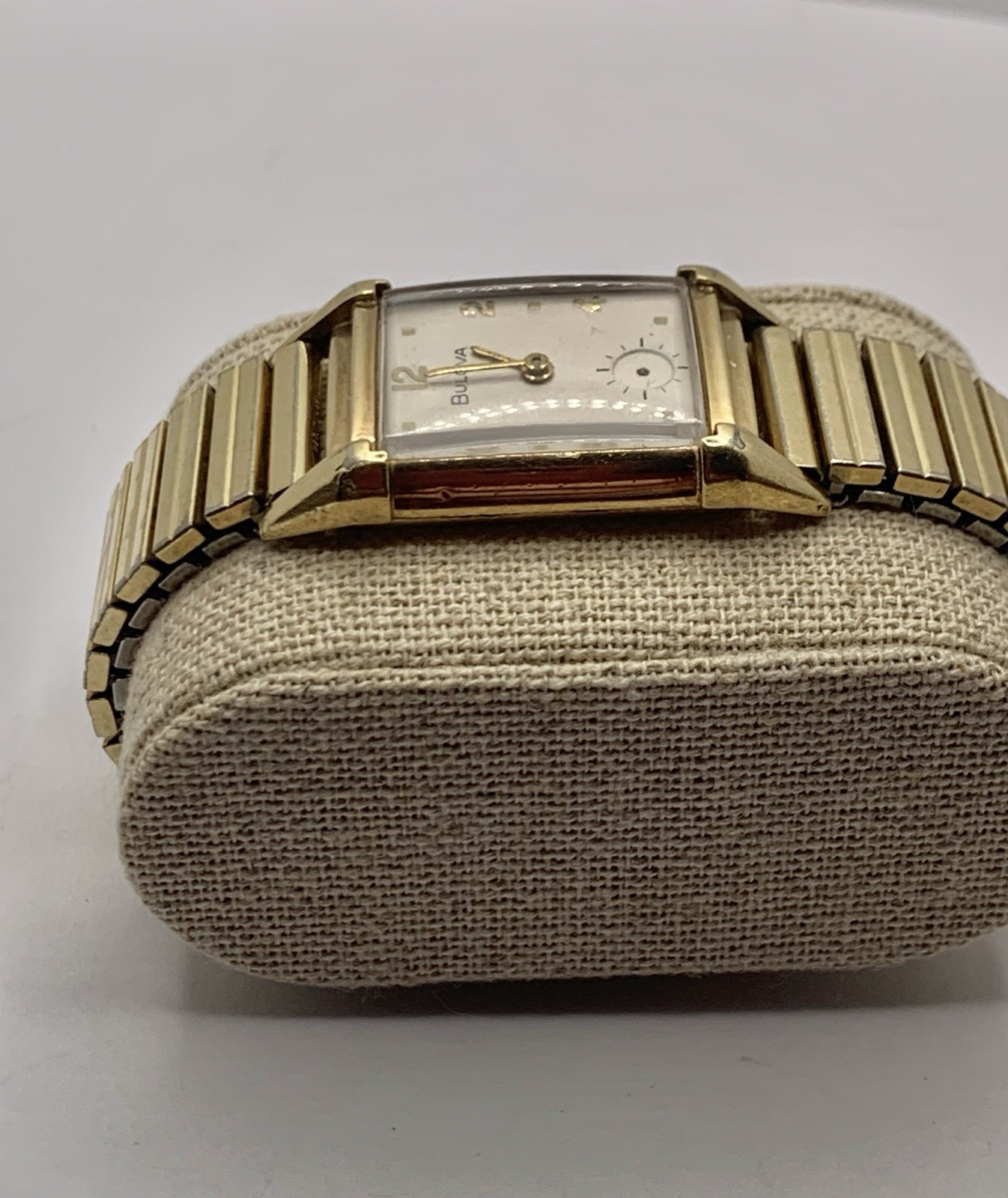 Vintage 1946 Men’s Bulova Director Watch, runs great, 10K GF, 21J, 7AK, GF Band