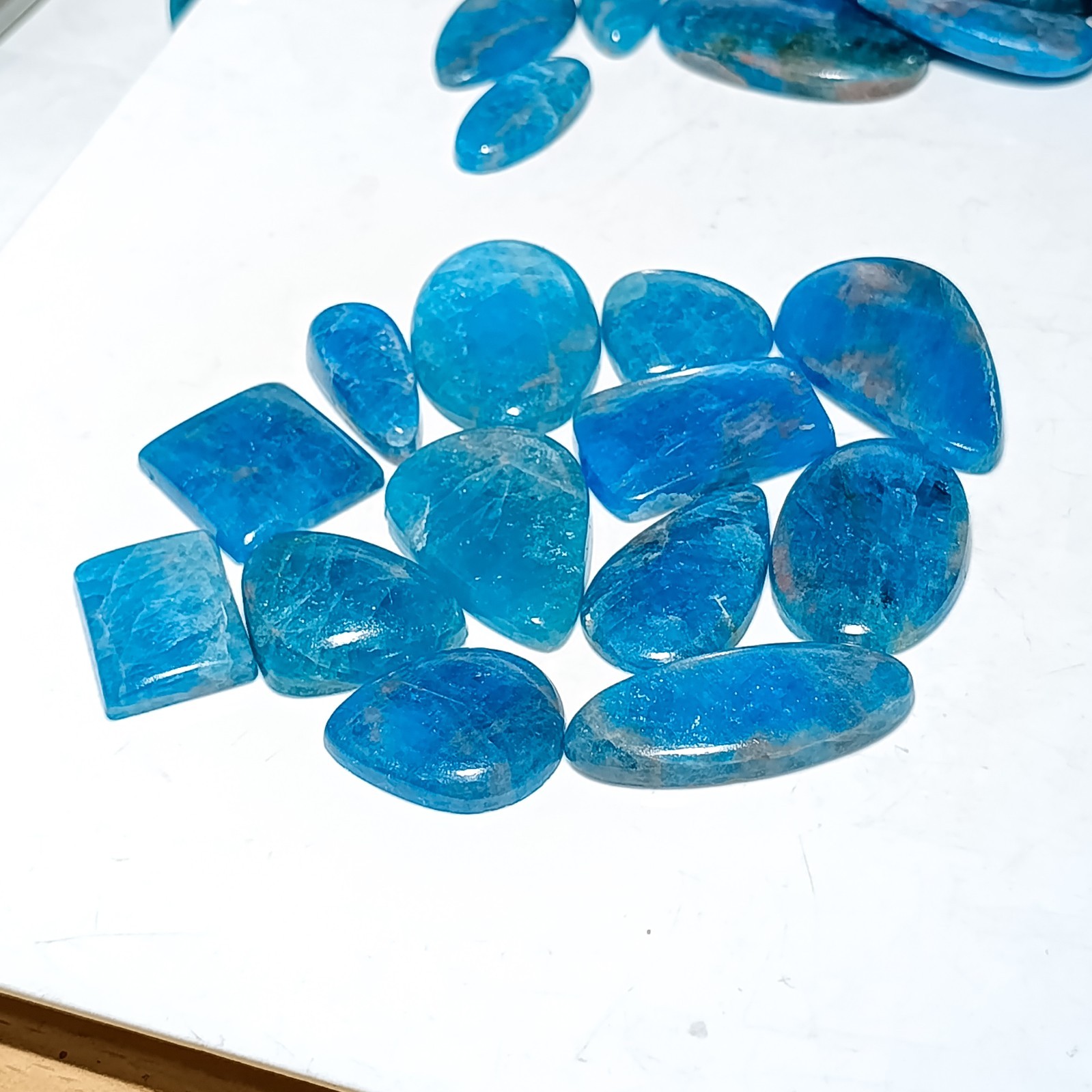 Natural Blue Apatite Polished Cabochon – Bulk Wholesale – Mixed Shapes 15–30 mm