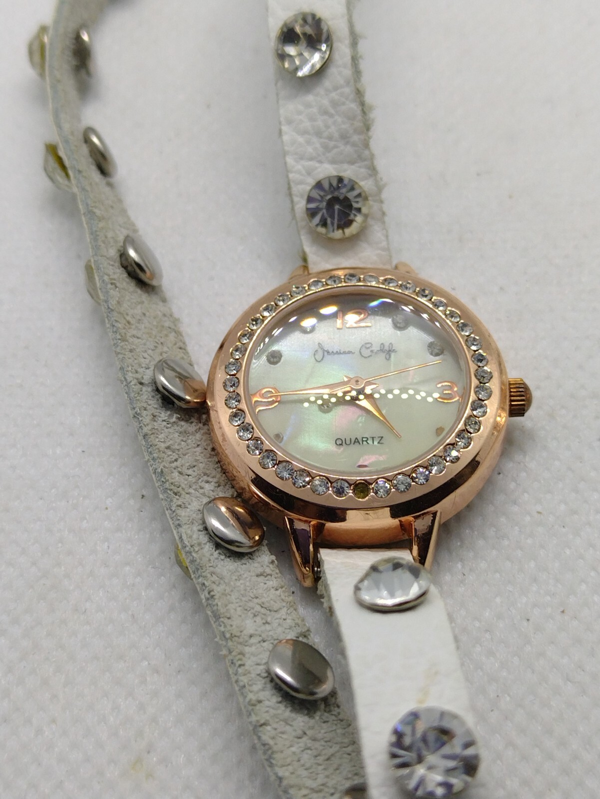 Susan Carlif Bracelet Watch Crystals Gold tone leather Women’s girls female