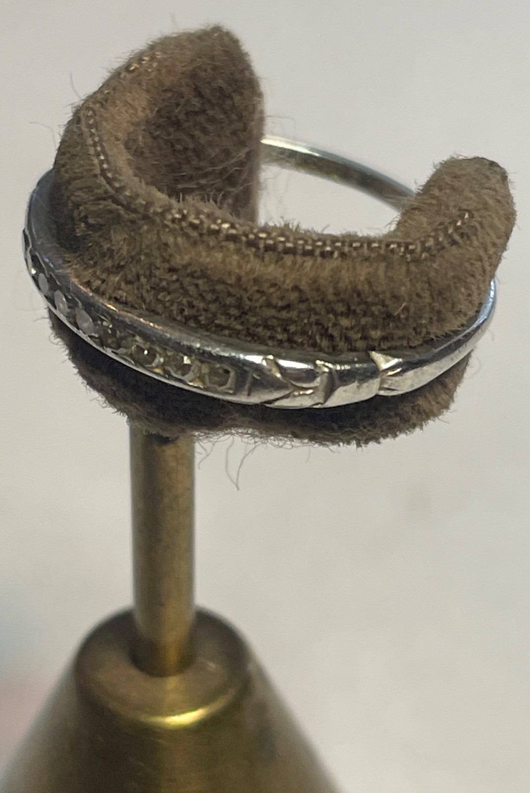 VINTAGE ART DECO BRISTOL Co PLATINUM & IRIDIUM DIAMOND WEDDING BAND 10 DIAMONDS