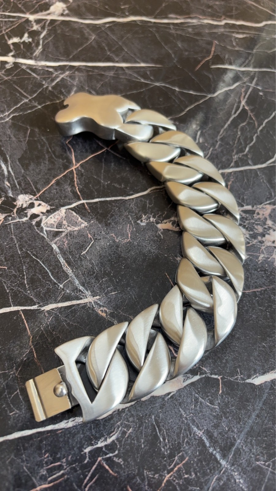 Heavy 330g Chunky Cuban Link Bracelet 9in Matte Silver Tone Massive Biker Men