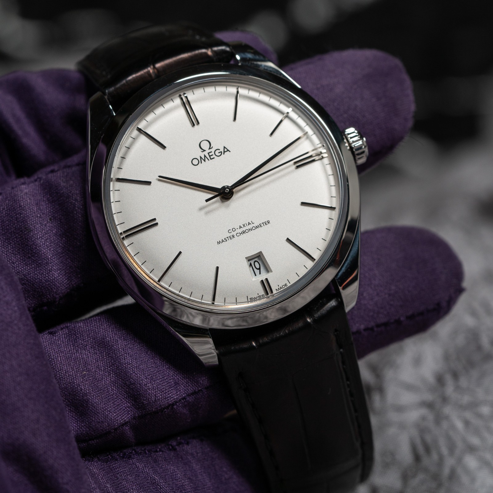 OMEGA De Ville Trésor 40mm w/ Box & Papers 2020 Co-Axial Master Chronometer