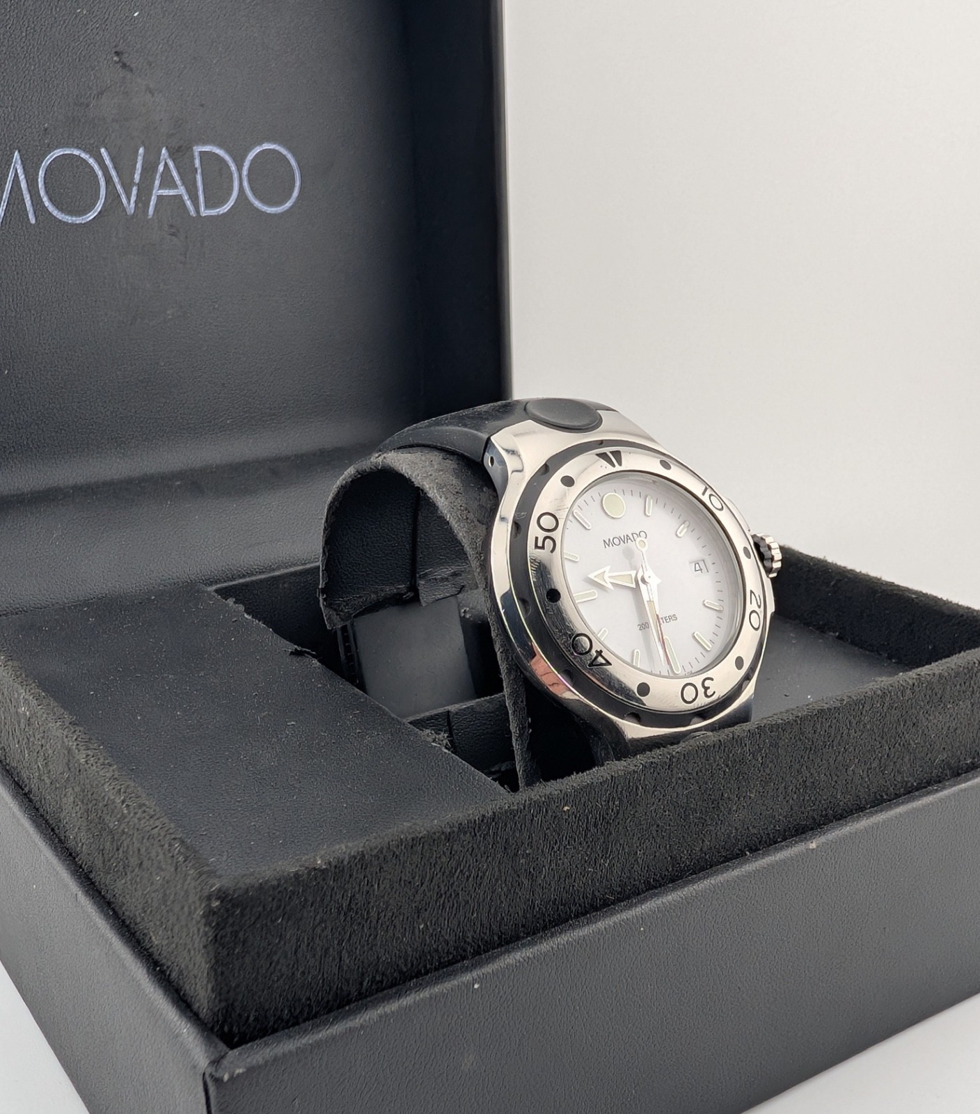 Movado Men’s Series 800 Stainless Steel W/White Dial;Model #84.65.1850.1~ Cool