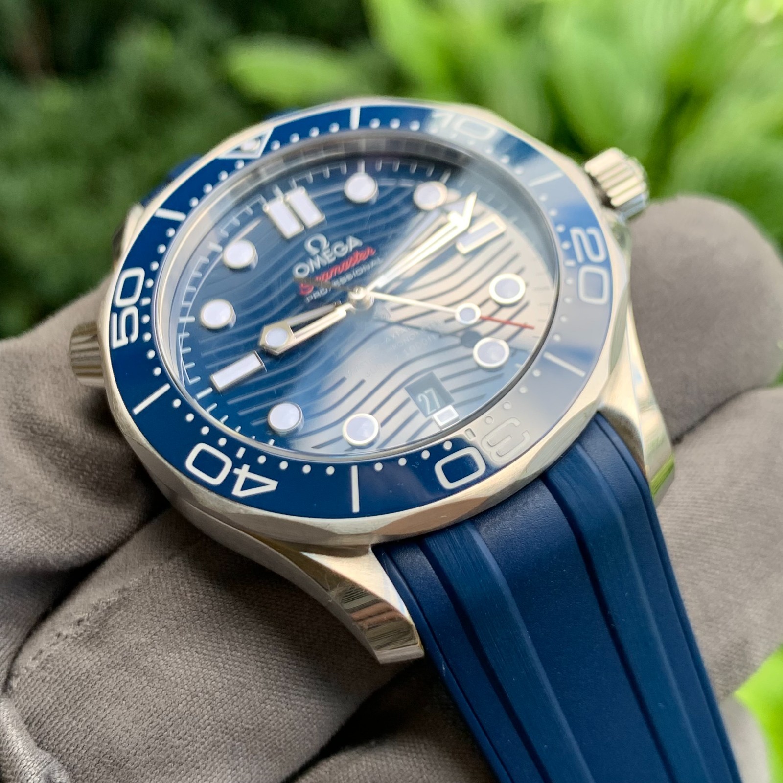 Omega Seamaster 300 Co-Axial Blue Dial Ref. 210.32.42.20.03.001 Box & Papers
