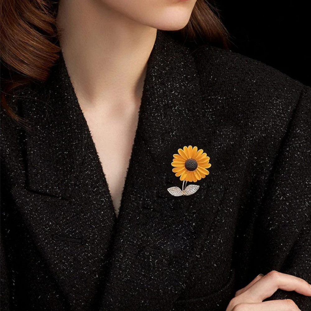 Pretty Enamel Sunflower Brooch Rhinestone Sun Flower Pin Summer Jewelry Gift USA