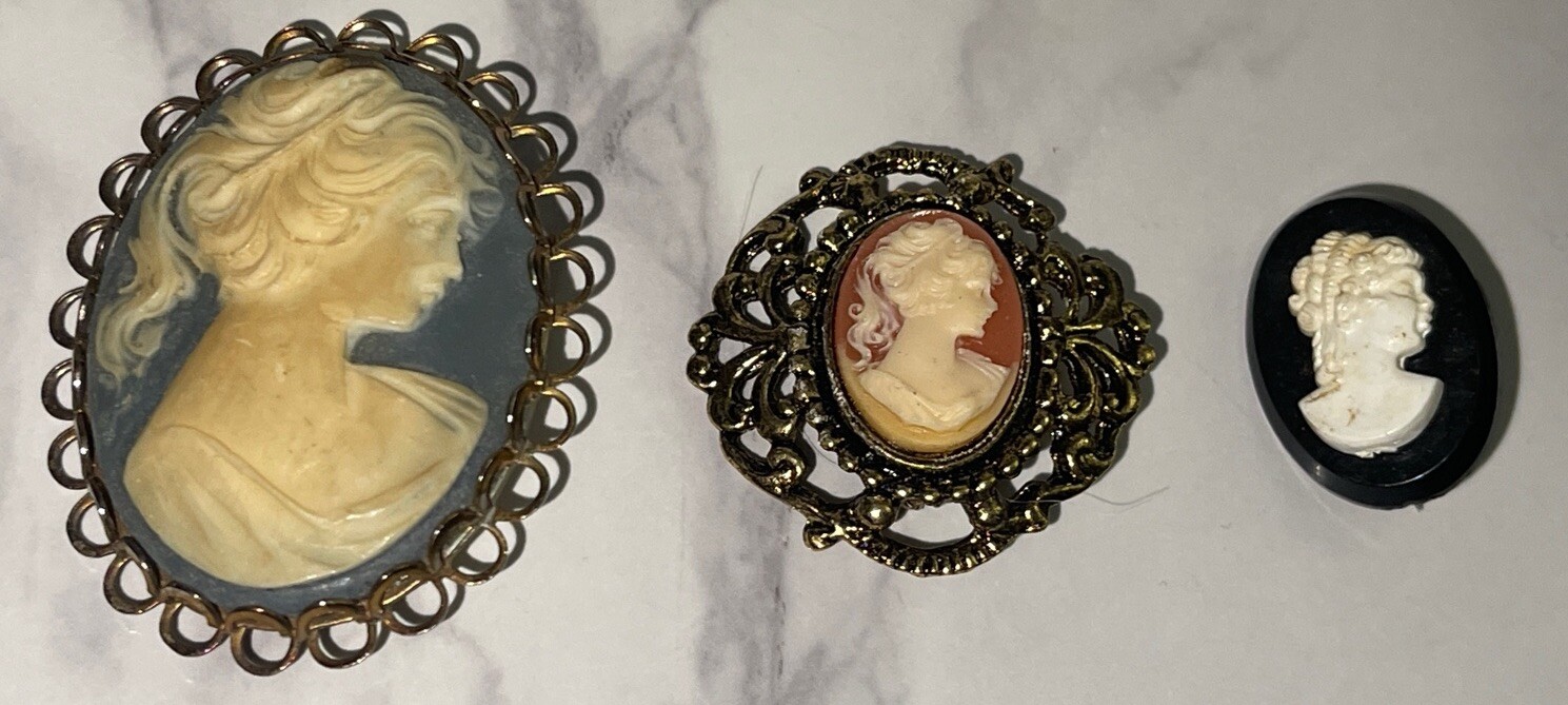 Vintage Gold Tone 3 Plastic Cameo Brooch Pins Jewelry JH-9