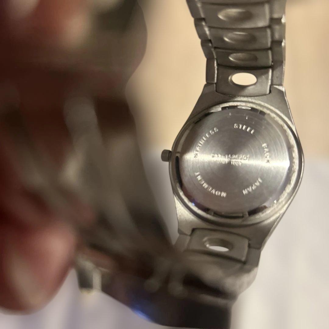SENOVA Quartz Watch (Junk Item)