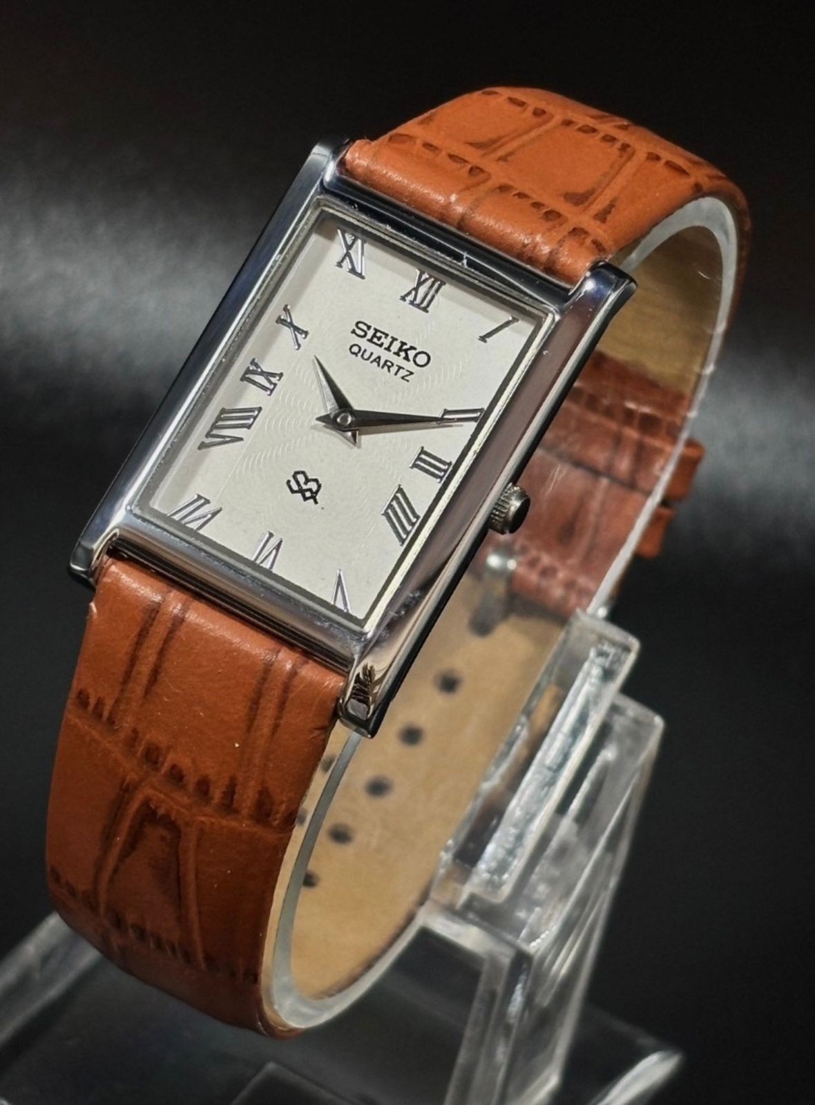 Vintage Rare Seiko Slim Quartz Men’s Wrist Watch With Free DDP Shipping