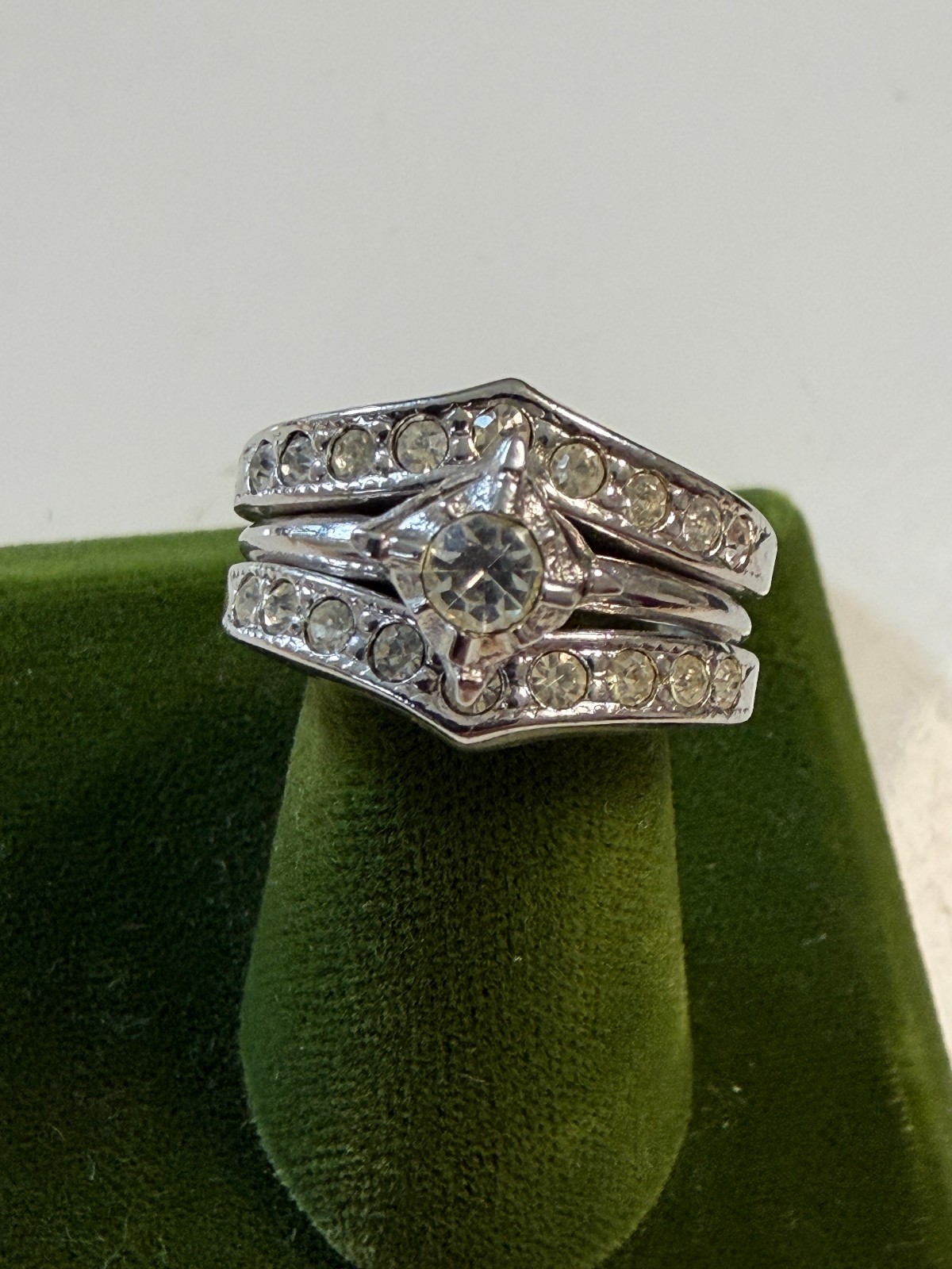 Vintage Simulated White Spinel Stamped 18k HGE Ring Size 7 Engagement Wedding