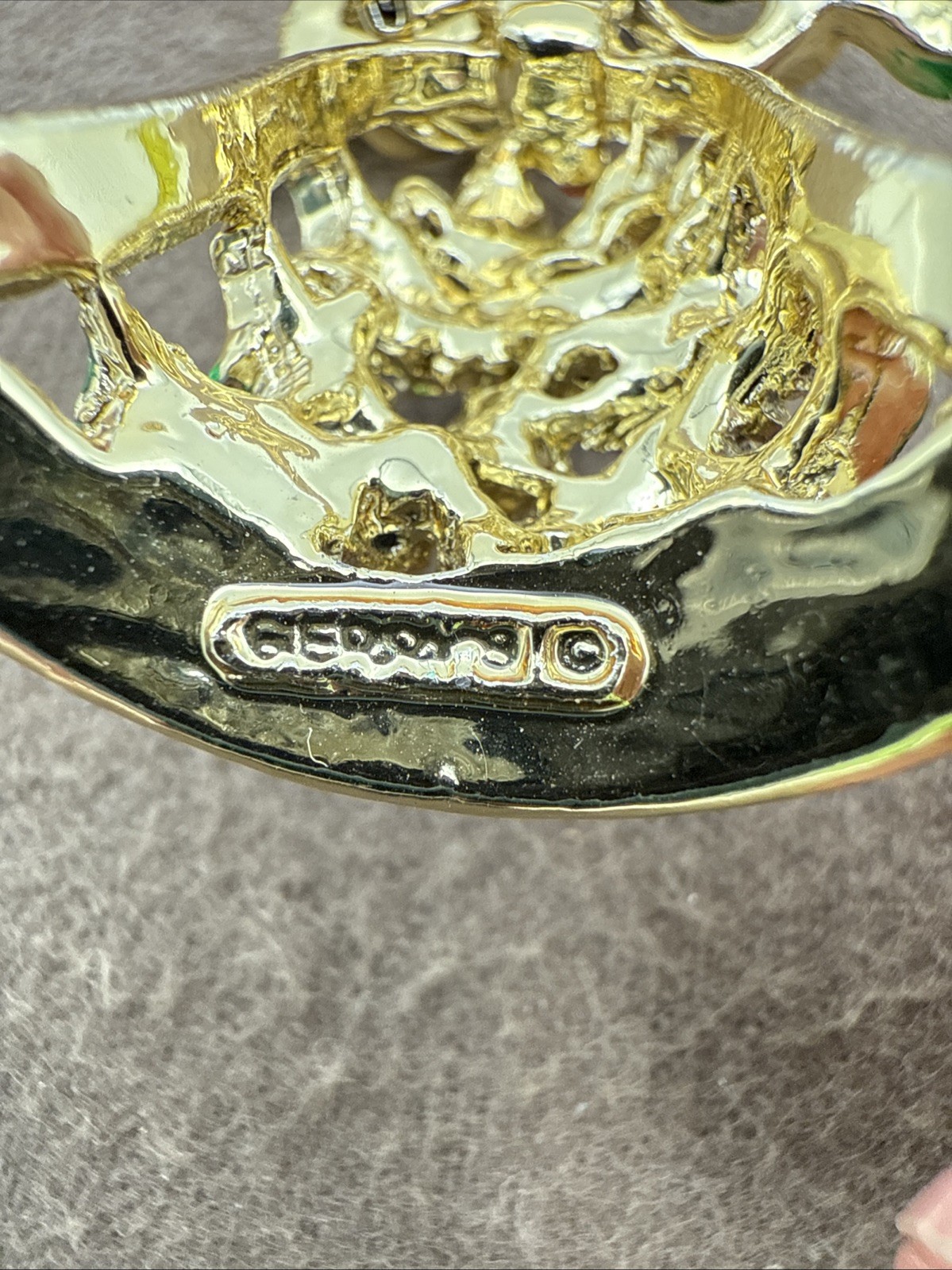 Gerry’s Signed Christmas Pin Bell w/ Holly and Ribbon 2″