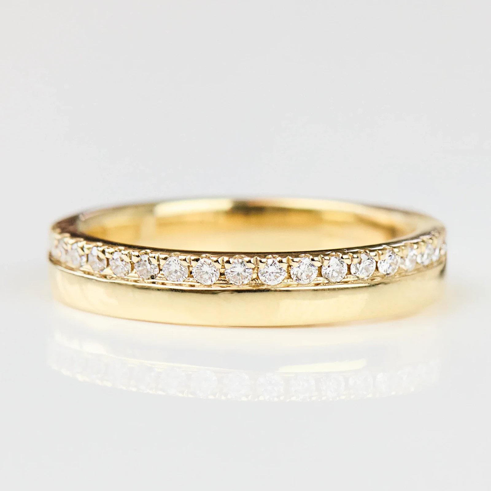 IGI 0.25 Ct Round Cut EF/VS1 Lab Grown Diamond Wedding Band Ring 14K Yellow Gold