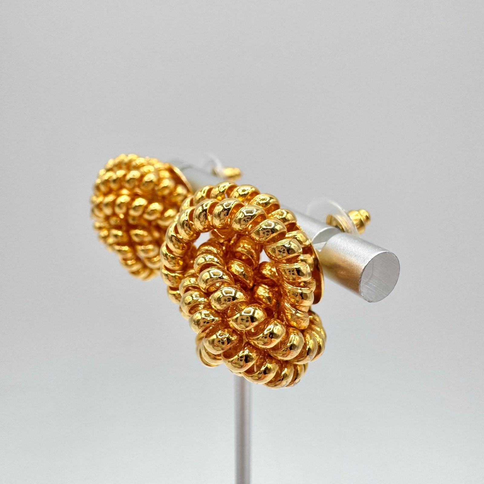 Vintage Chunky Coiled Yarn Ball Stud Earrings In Gold Tone 80s Big Bold Classic