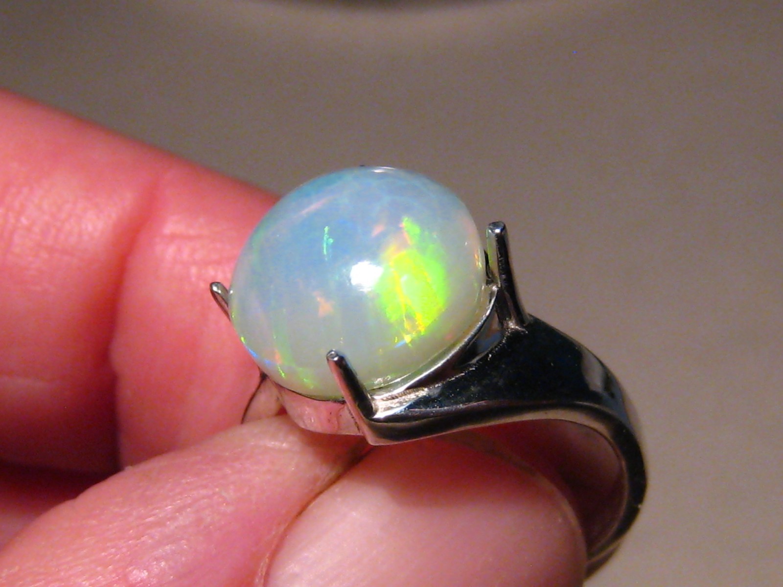 4.0 ct. crystal Welo Opal Ring , sterling silver