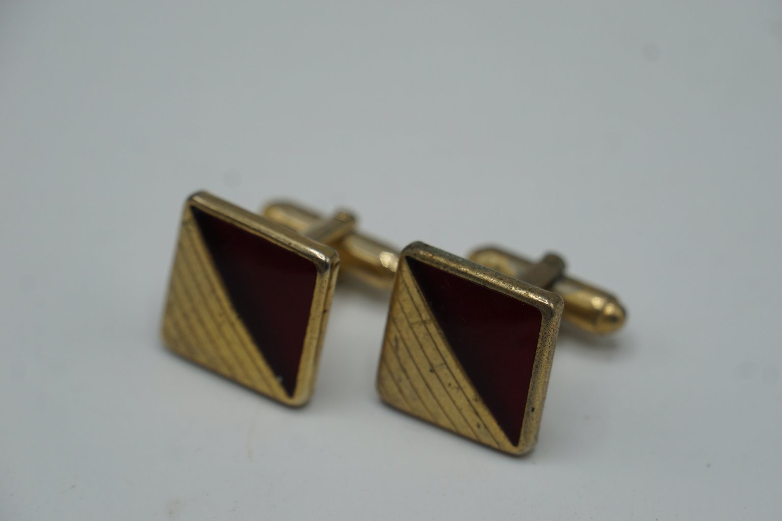 Square Gold Tone Red Enamel Vintage Cufflinks 1.8cm