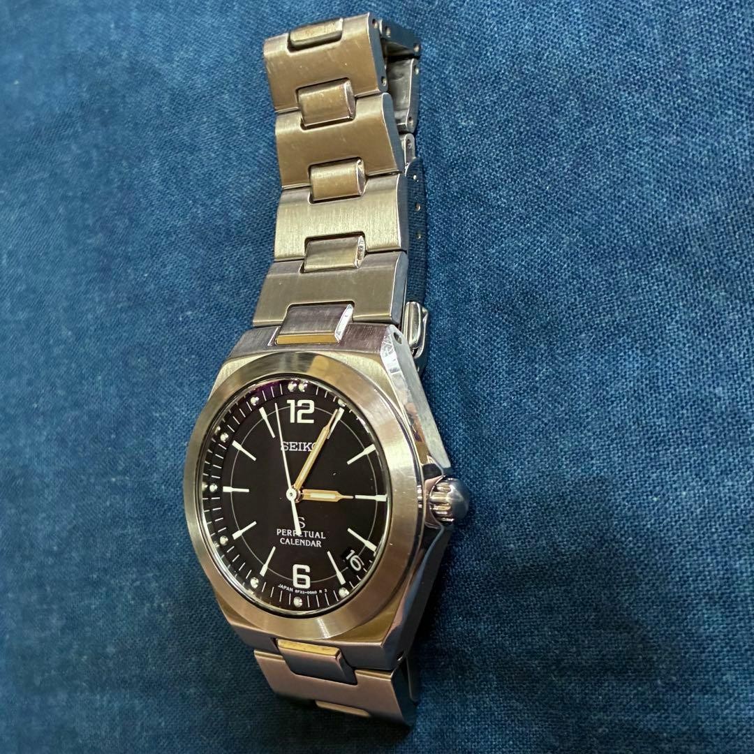 SEIKO SUS 6 12 Watch with 8F32 Perpetual Calendar