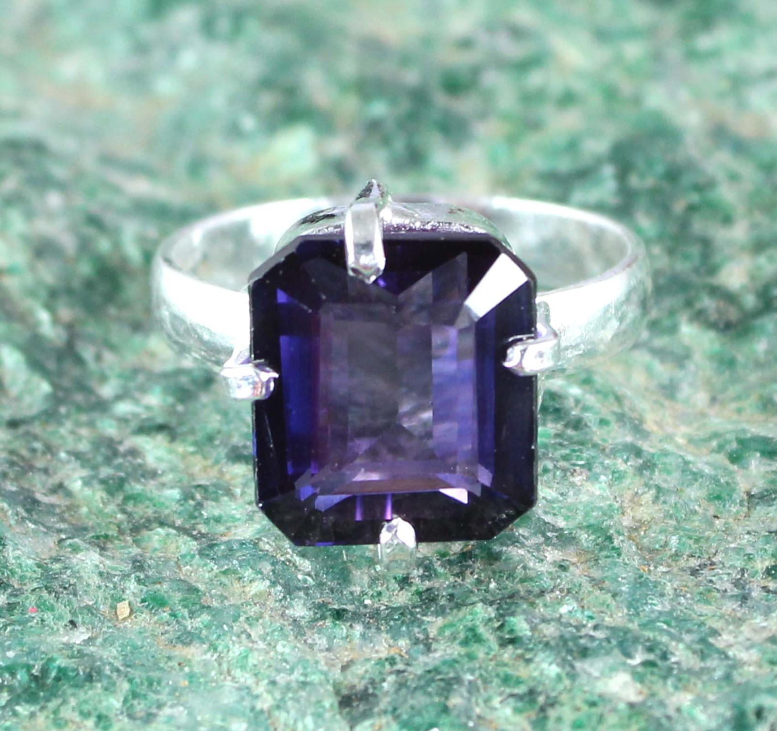 Natural Boysenberry Sapphire 10.55 Ct Octagon Gemstone Ring Thanksgiving Offer
